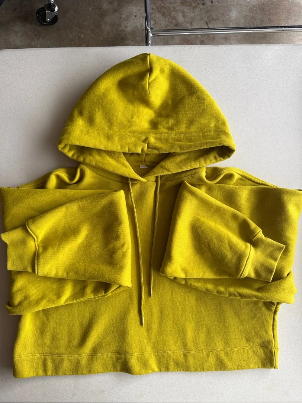 Alo Yoga Vintage Bae Hoodie in Chartreuse, size Small